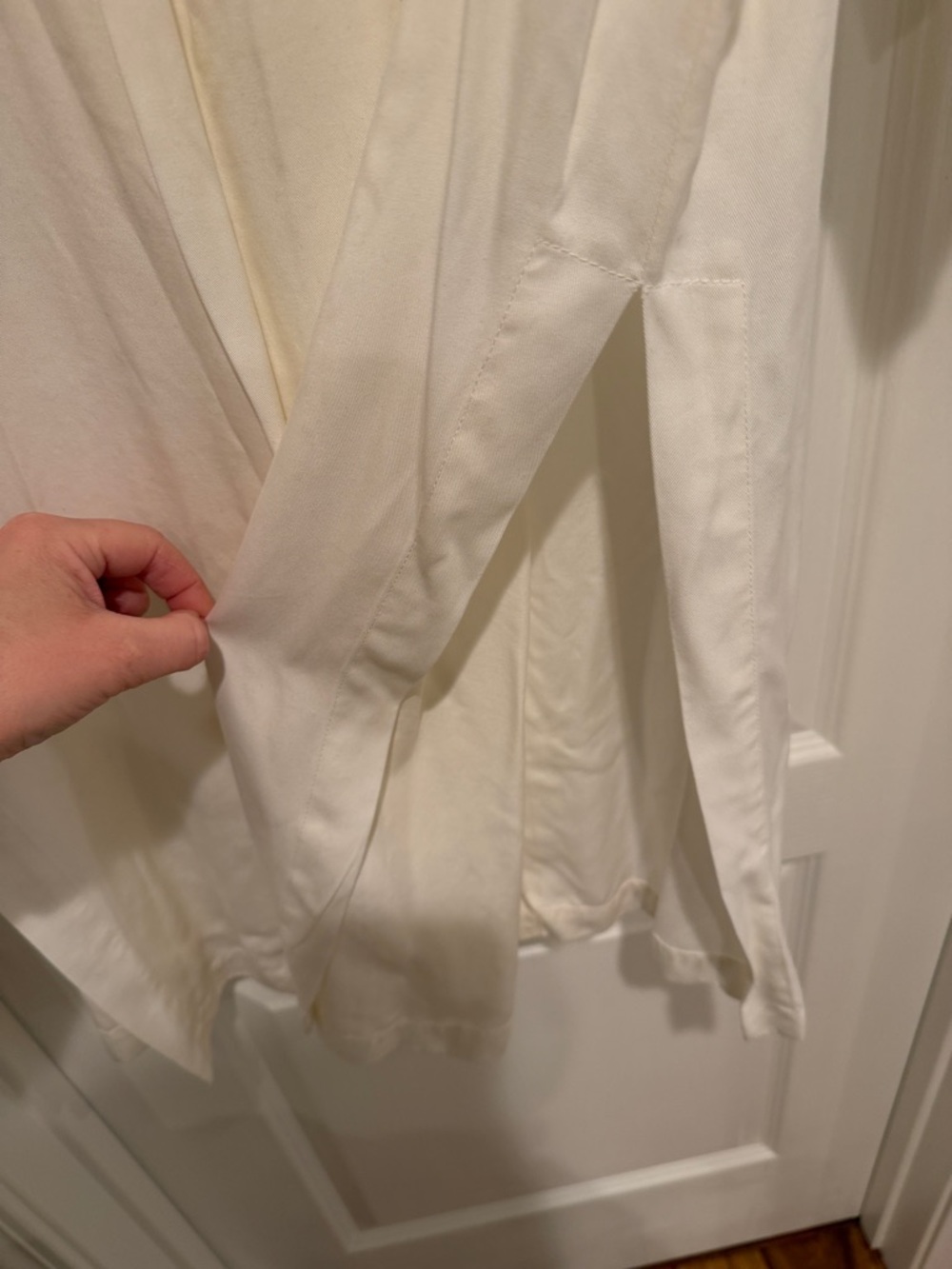 New Zara White Oversized Shirt
MIDI Dress Size Large - Picture 10 of 11